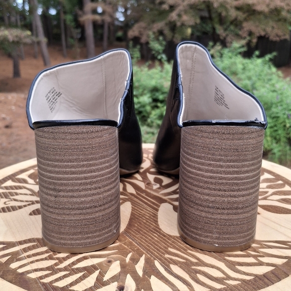 Kenneth Cole Reaction Top Notch Black Leather Peep Toe Stacked Heel Mules **READ - Picture 5 of 11